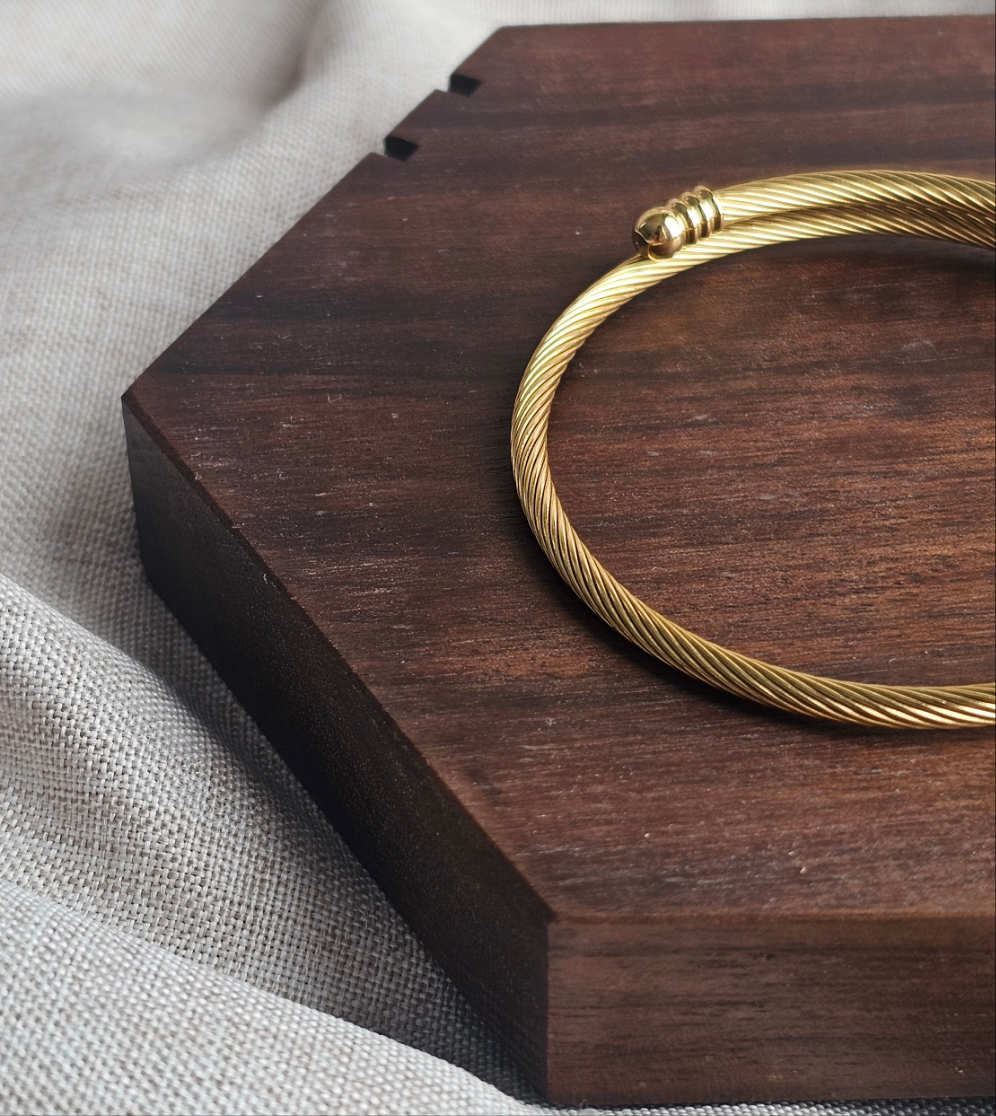 Serenity Cable Cuff