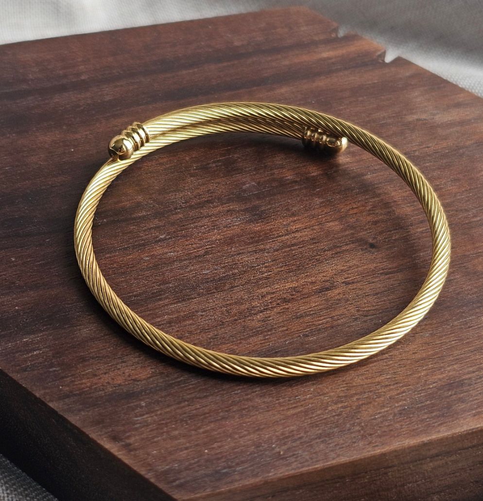 Serenity Cable Cuff