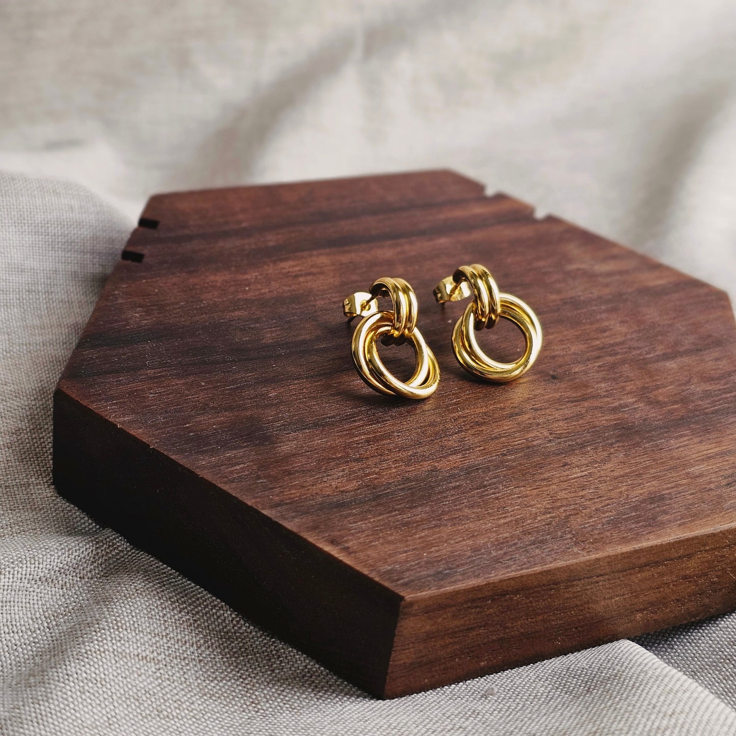 Haven Interlock Studs