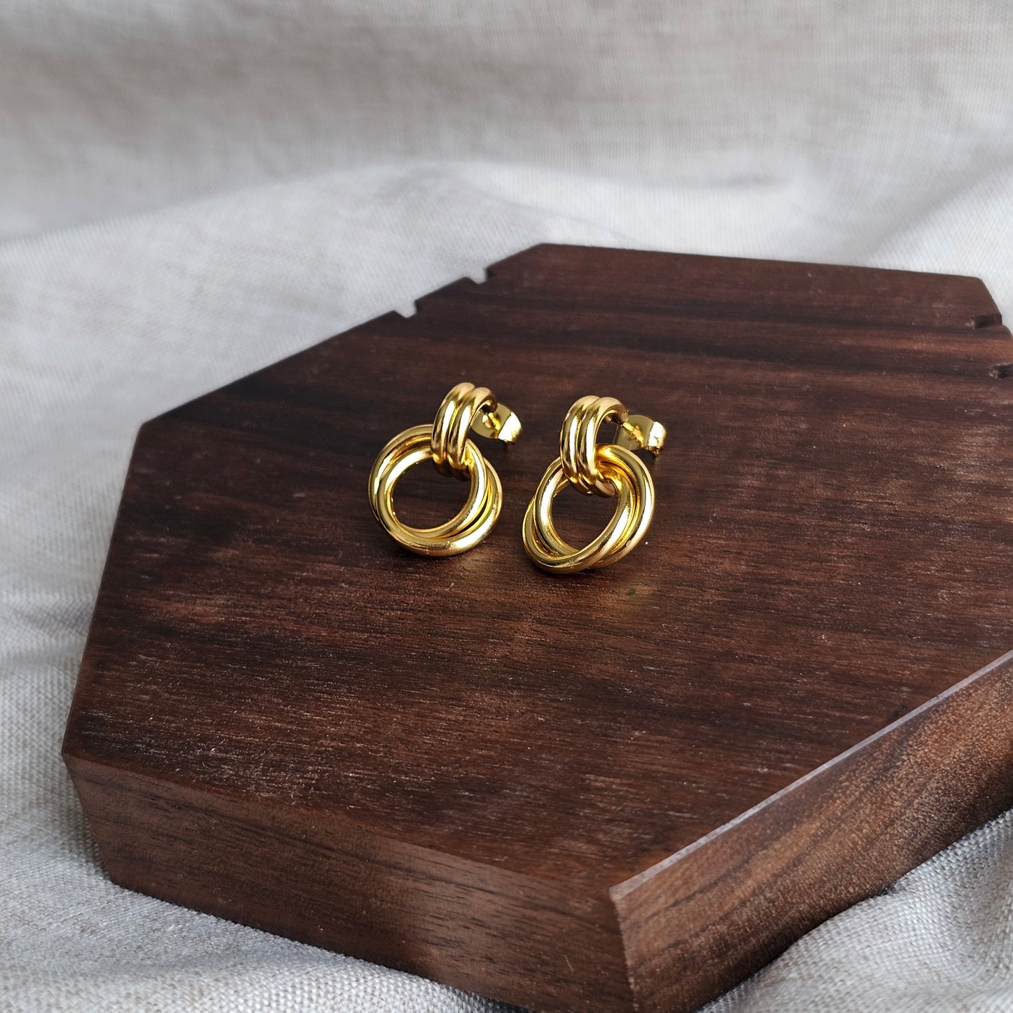 Haven Interlock Studs