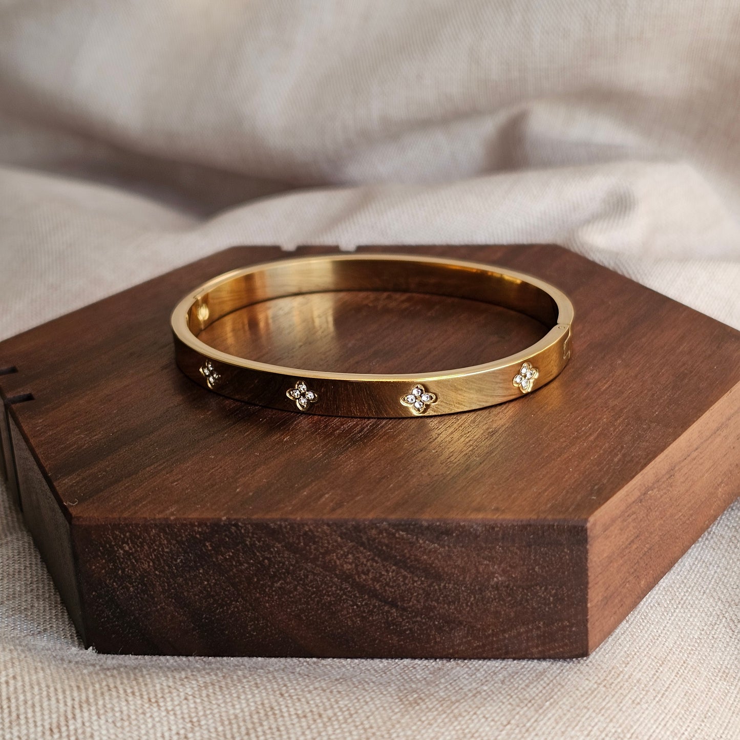 Bloom Bangle