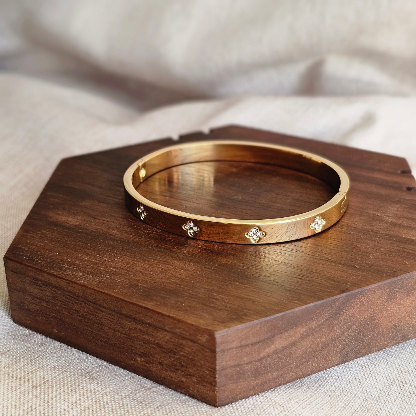 Bloom Bangle