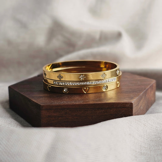 The Radiance Hinged Stack